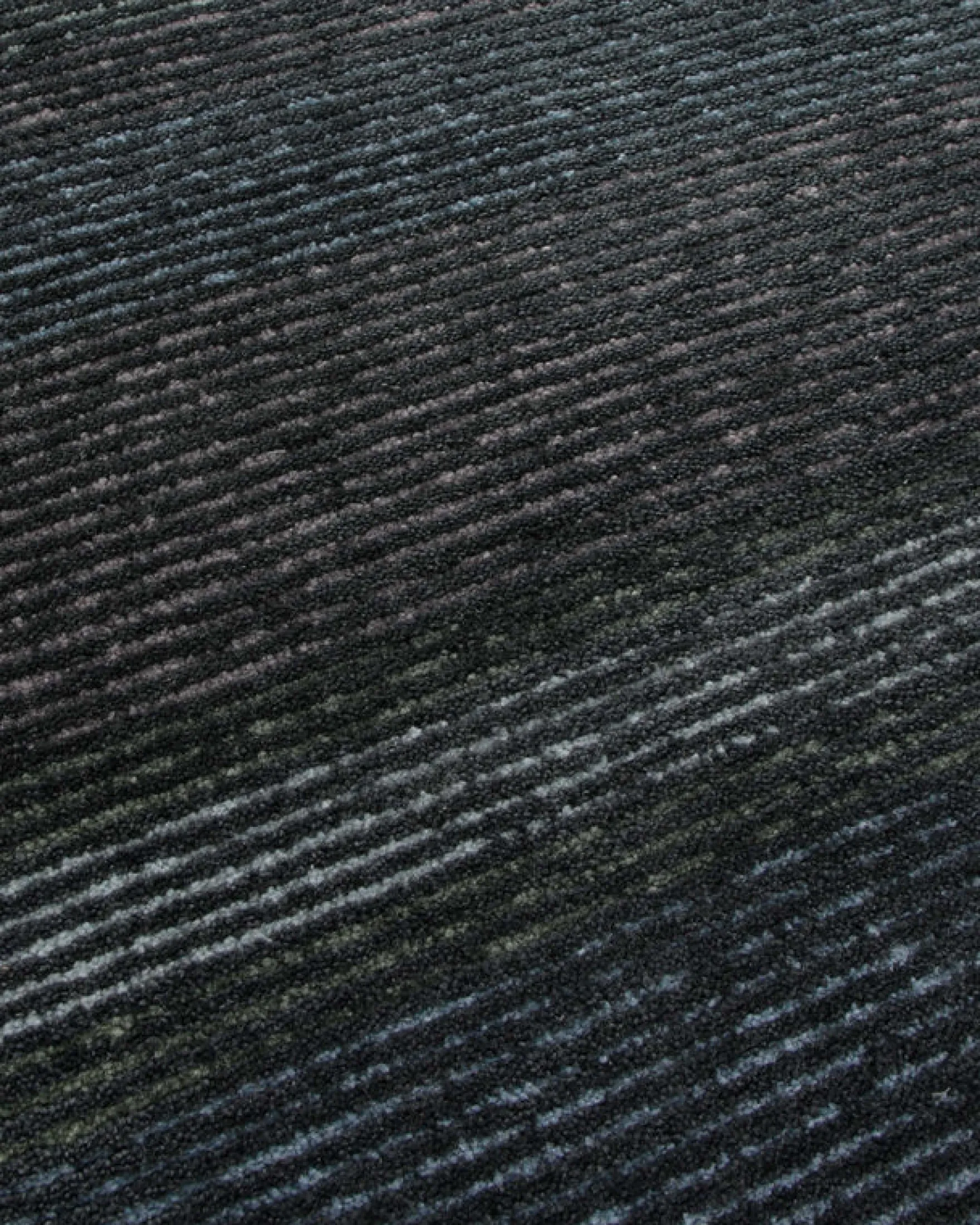 Anthrazit im Streifenlauf - Handtuft 160 x 230 cm