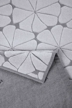 Esprit Kurzflor Teppich aus Wolle "Urbania" grau silber