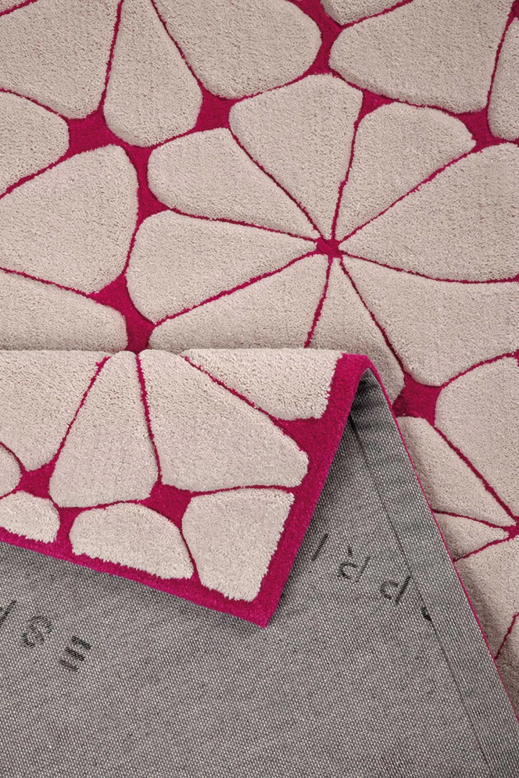 Esprit Kurzflor Teppich aus Wolle "Urbania" beige pink