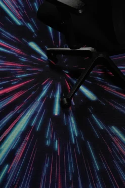 Gewebter Gamerteppich bedruckt Schwarz Multi "Neon Horizon" WECONhome