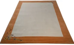 Handgeknüpfter Tibeter Teppich creme beige mit Retro Bordüre – Neuwertig