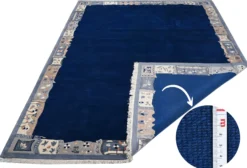 Handgeknüpfter Tibet Teppich in blau mit Retro-Bordüre – Neuwertig