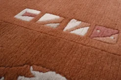 Handgeknüpfter Tibet Teppich in terra braun Retro Bordüre – Neuwertig