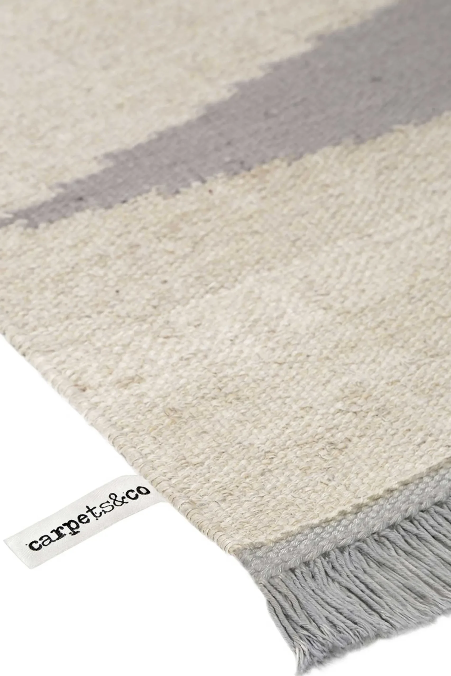 Kelim Teppich Grau Beige aus Naturfasern "Smart Triangle" WECONhome