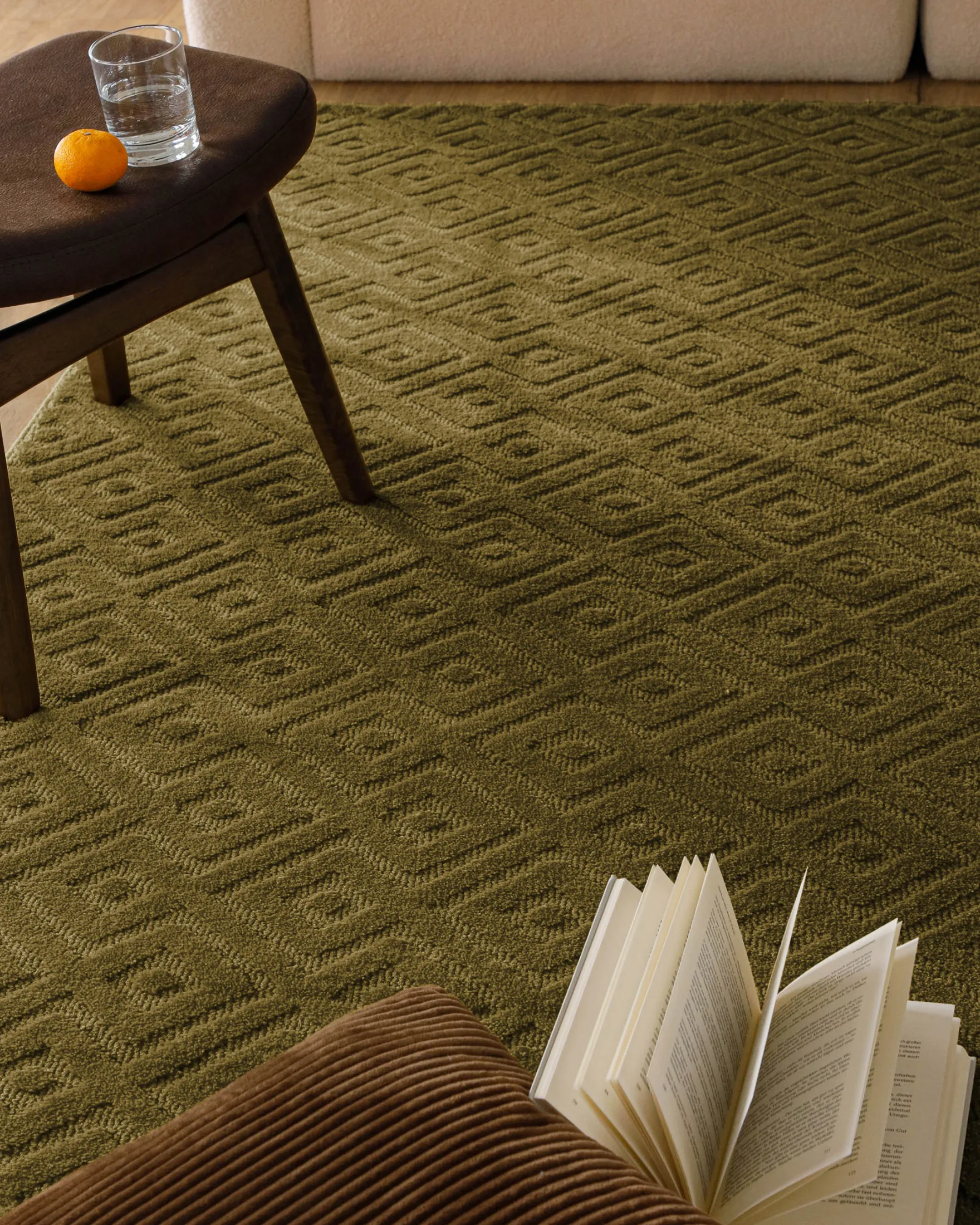 Kurzflor Teppich aus Schurwolle Oliv Grün "Castello TWO" WECONhome