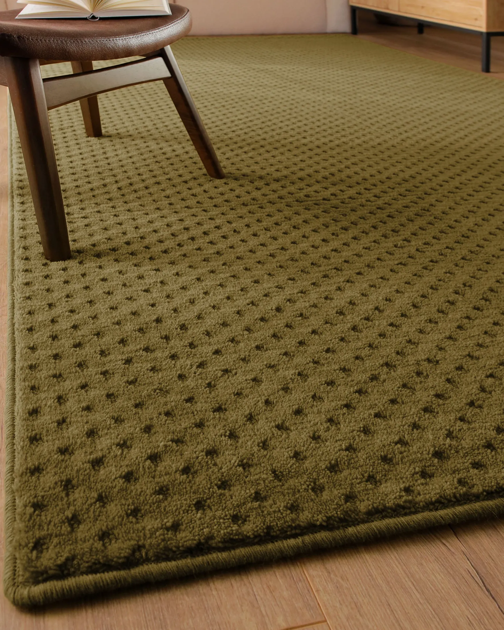 Kurzflor Teppich aus Schurwolle Oliv Grün "Castello THREE" WECONhome