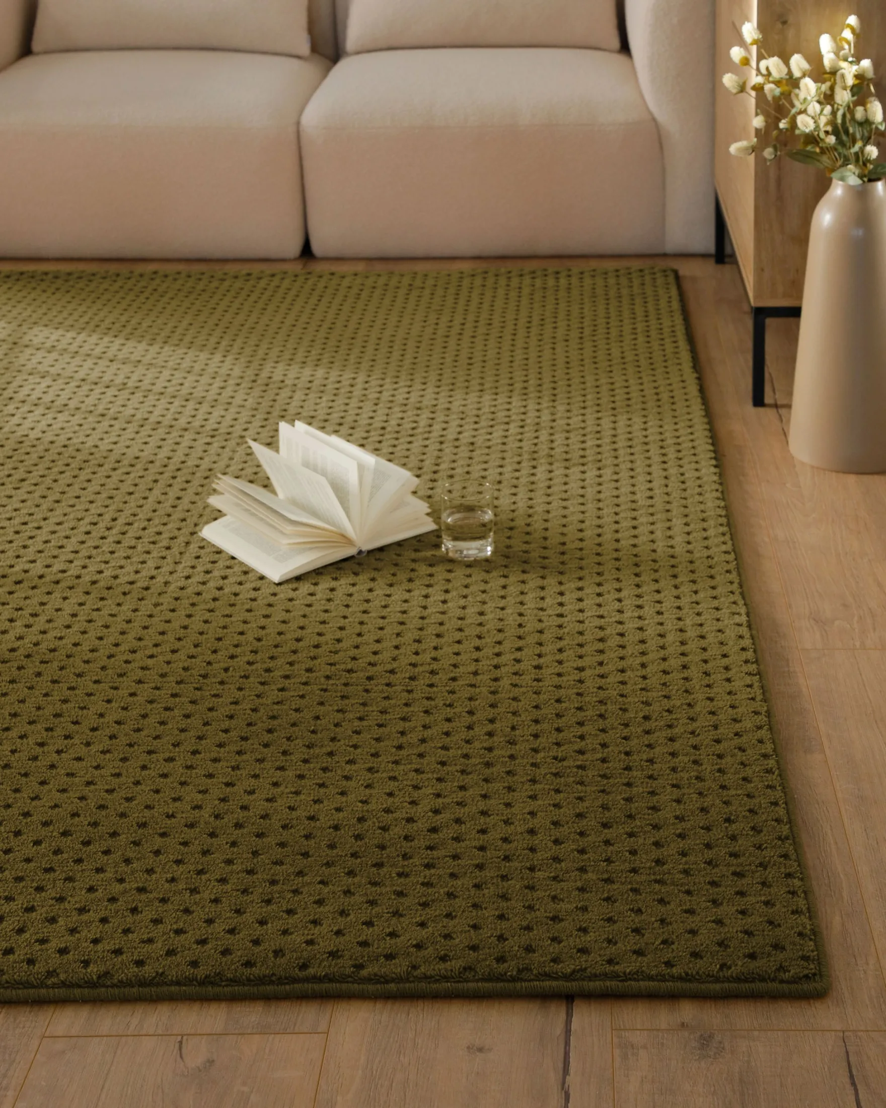 Kurzflor Teppich aus Schurwolle Oliv Grün "Castello THREE" WECONhome