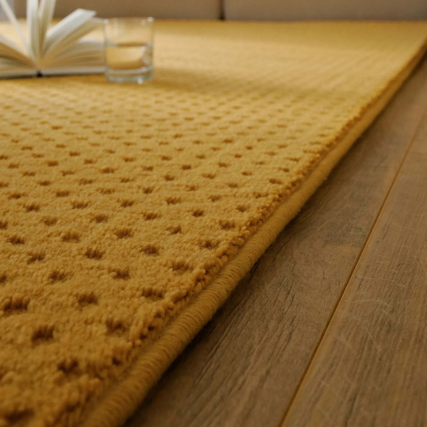 Kurzflor Teppich aus Schurwolle Gelb "Castello THREE" WECONhome