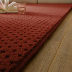 Kurzflor Teppich aus Schurwolle Kamin Rot 