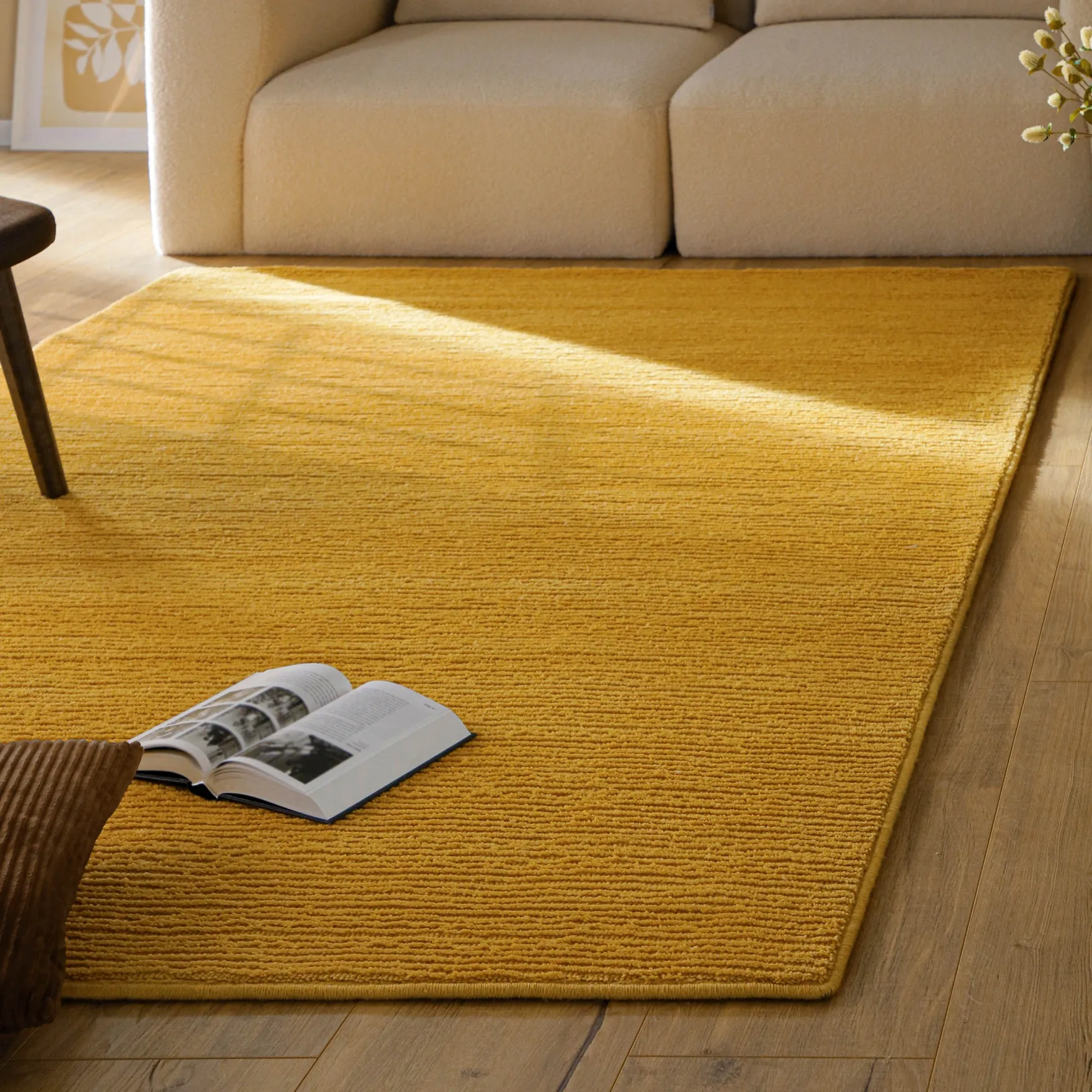 Kurzflor Teppich aus Schurwolle Gelb "Castello ONE" WECONhome