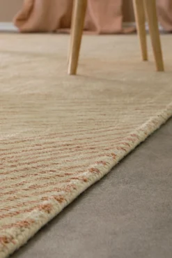 Kurzflorteppich Beige aus Viskose & Schurwolle