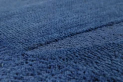 Kurzflorteppich Kobalt Blau aus Schurwolle 