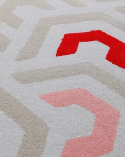 Labyrinth in Sand mit Rot - Hoch-Tief-Handtuft 160 x 230 cm