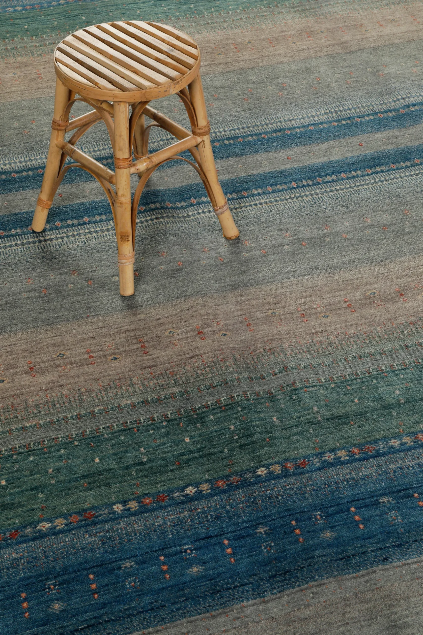 Loribaft Teppich 100 % Schurwolle 245x305 cm