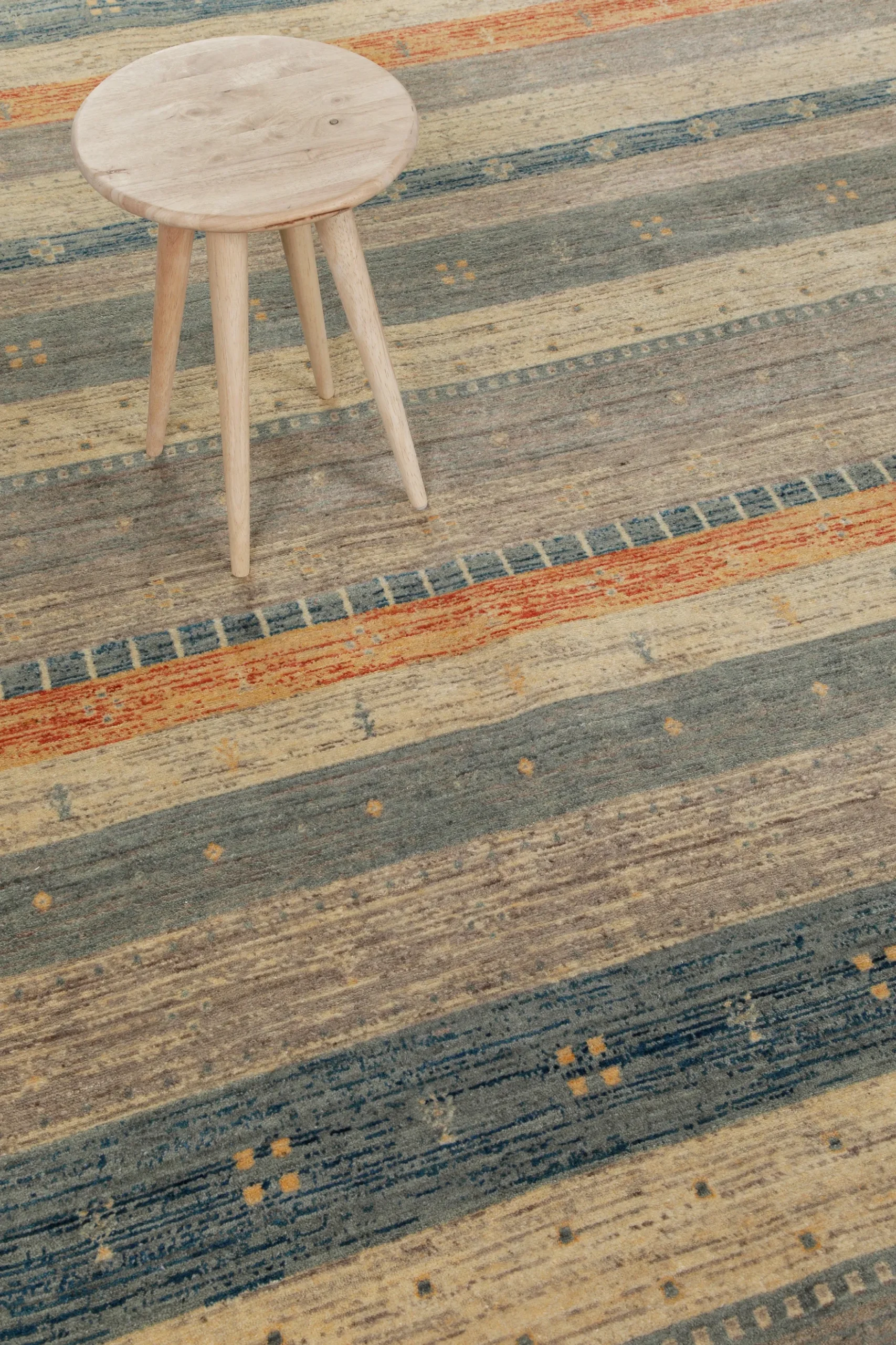 Loribaft Teppich 100 % Schurwolle 245x305 cm