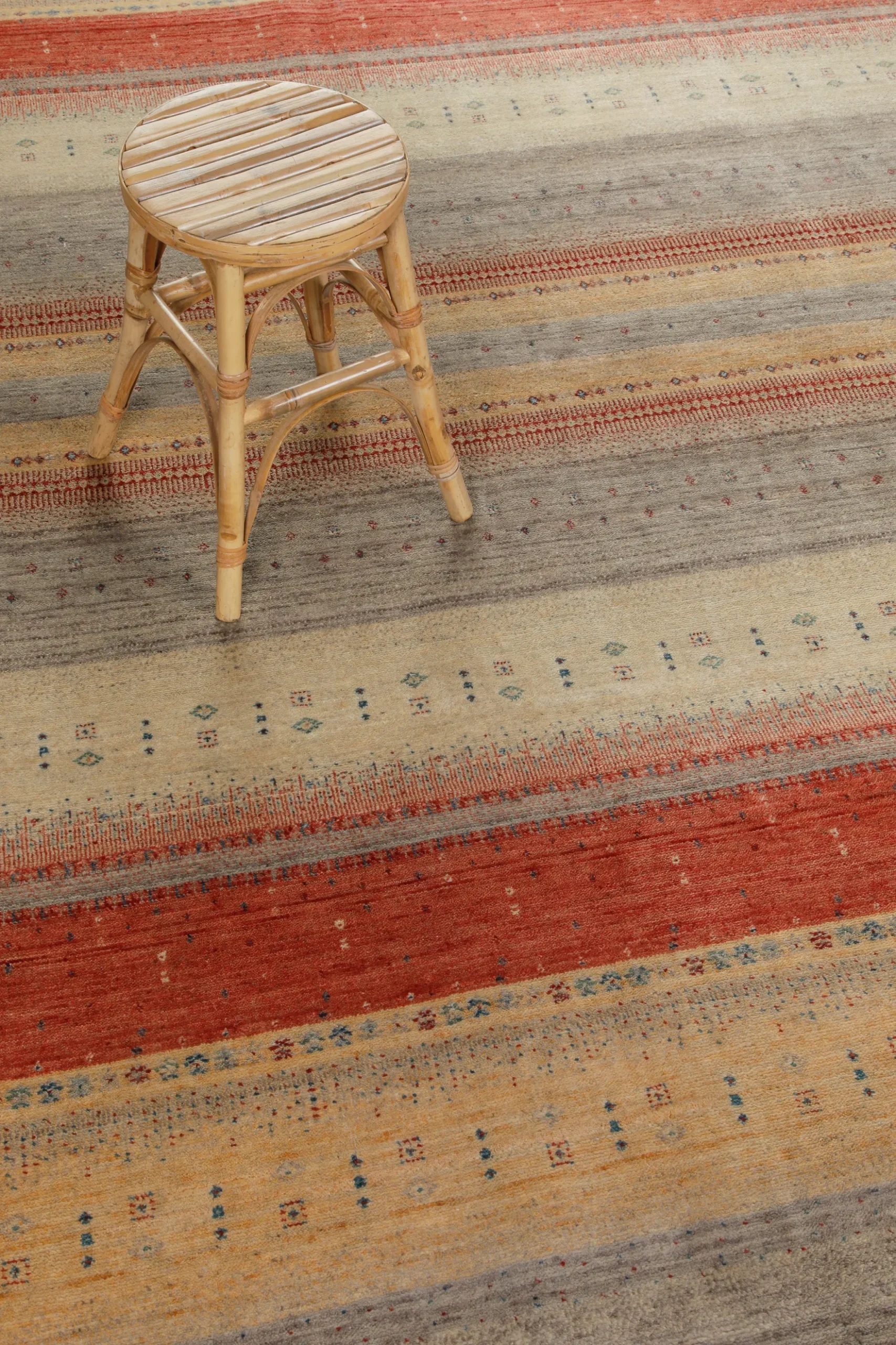 Loribaft Teppich 100 % Schurwolle 245x305 cm