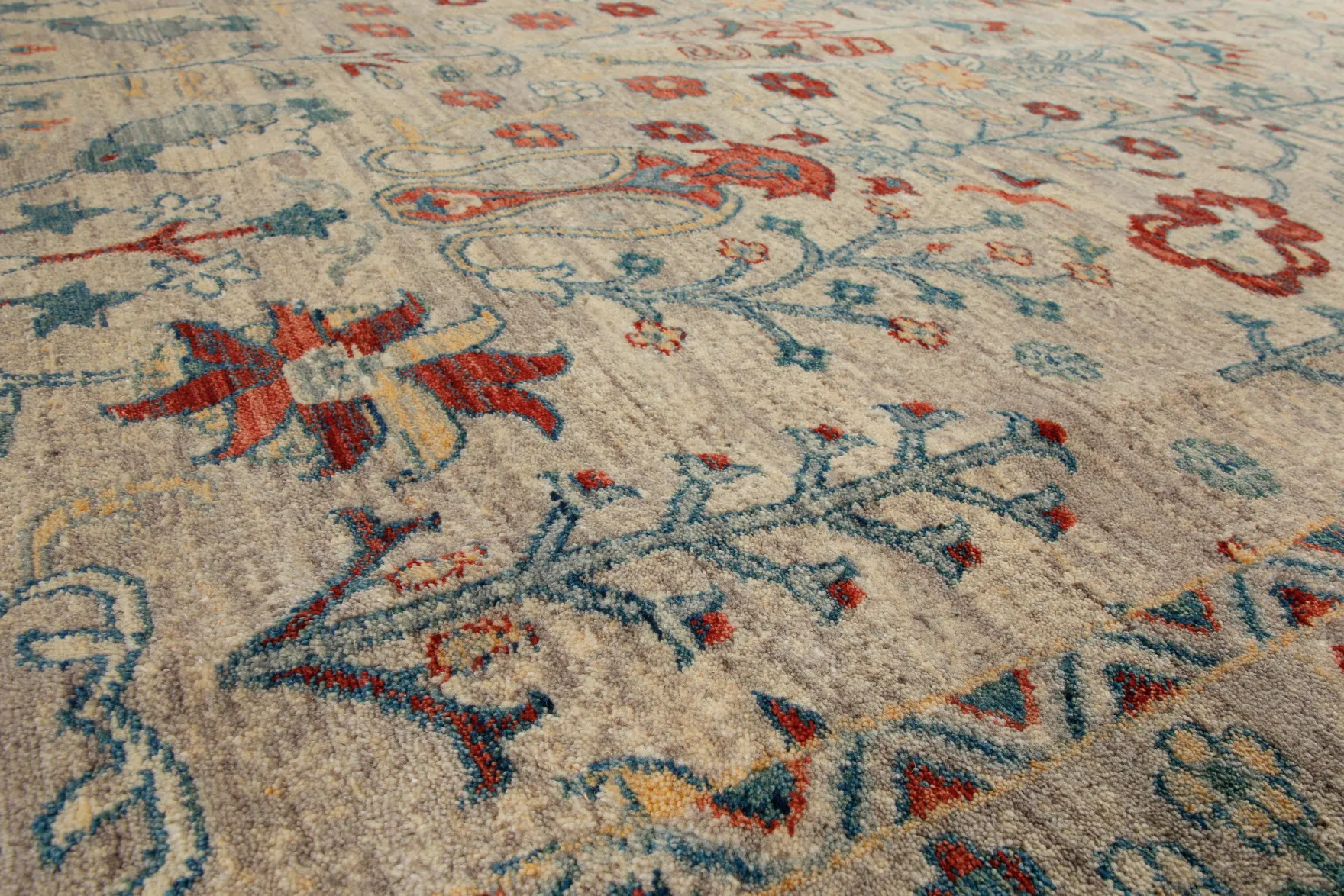 Loribaft Teppich 100 % Schurwolle 245x305 cm
