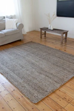 Nachhaltiger Teppich Natur Braun aus Jute 