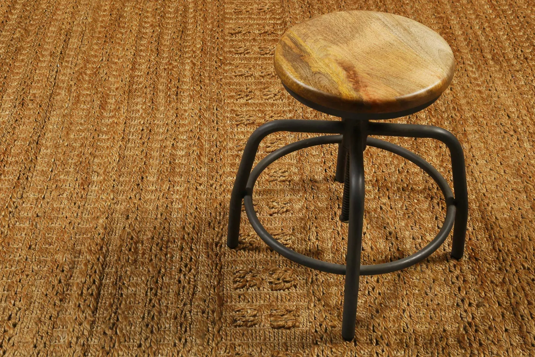 Nachhaltiger Teppich Naturfarben aus Jute "Marseille" Green Looop