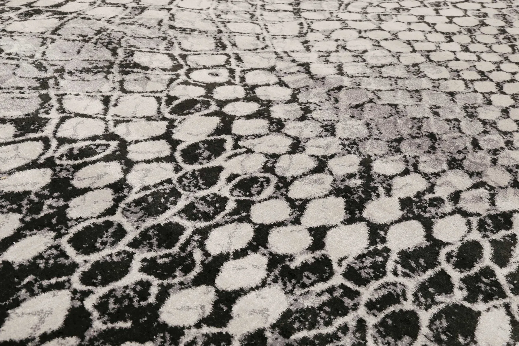 Teppich Grau Silber Kurzflor "Snake" WECONhome