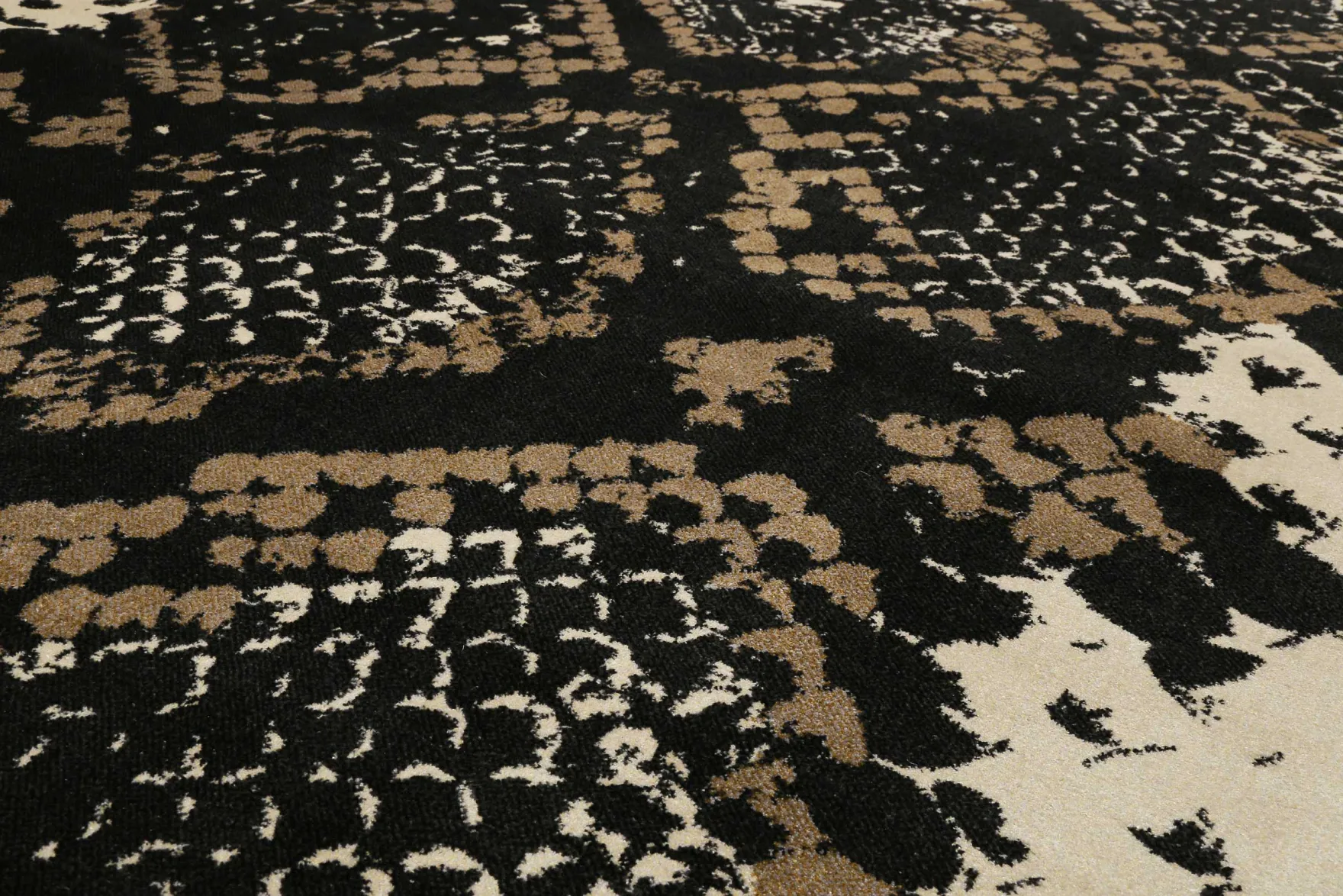 Teppich Schwarz Beige Taupe Kurzflor "Phyton" WECONhome