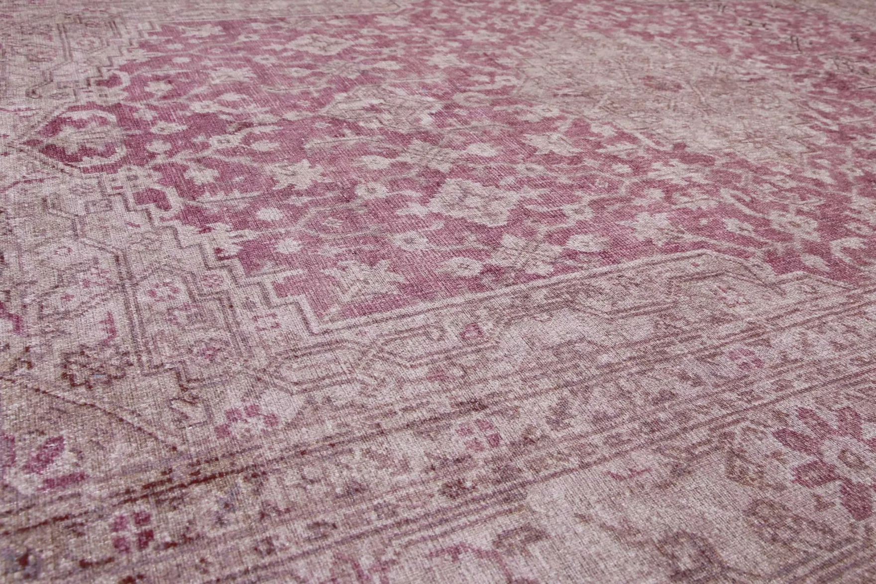 Vintage Teppich Grau Beige Rosa "Past Future"WECONhome