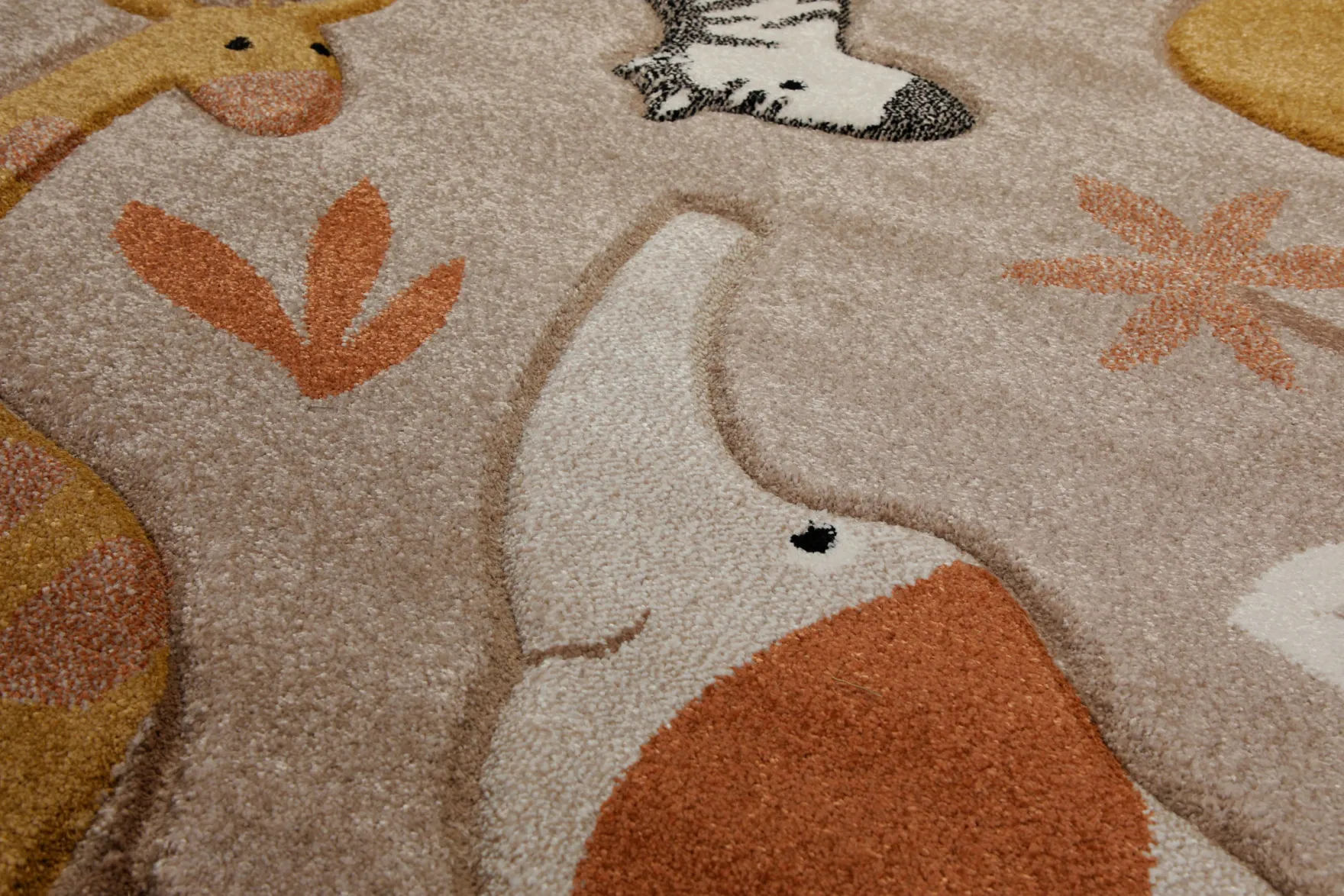 160x230 Teppich Kinderzimmer Karamell Tiere Blätter