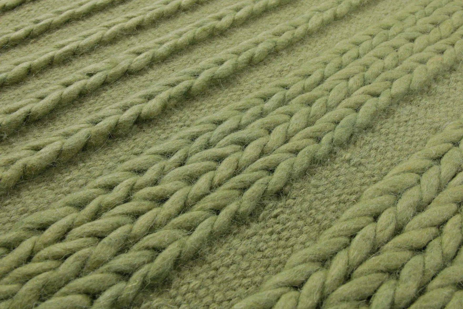 160x230 Teppich Wohnzimmer Strickoptik in Frischgrün – Handwebteppich mit Cosy-Faktor