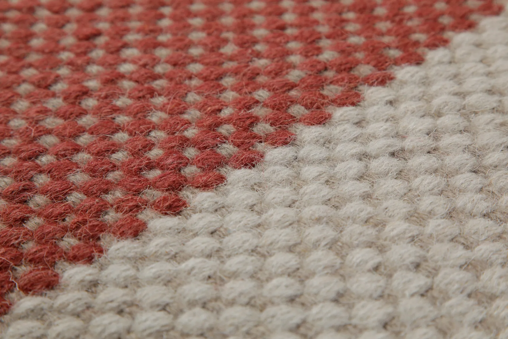 160x230 Teppich Wohnzimmer Studio-Stück in Terrakotta – Experimenteller Wollteppich als Einzelstück