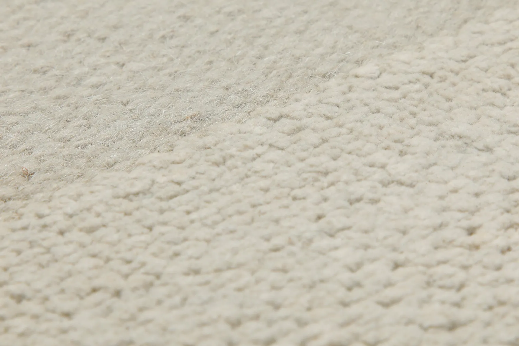 160x230 Teppich Wohnzimmer Weiches Naturweiß – Schlichter Wollteppich mit gewalkter Oberfläche
