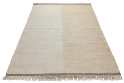 160x230 Teppich WohnzimmerZwei Hälften, ein Ton – Reduzierter Naturteppich in Creme und Sand